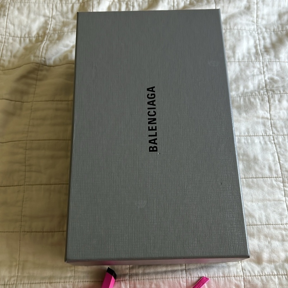 Balenciaga Void Calfskin Pink Sandals - Picture 10 of 14